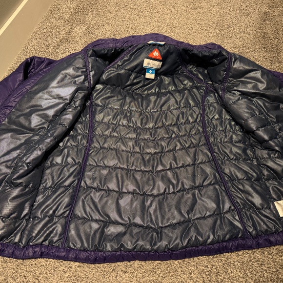 Columbia Woman's Purple Packable Puffer Jacket size XL - Picture 5 of 7